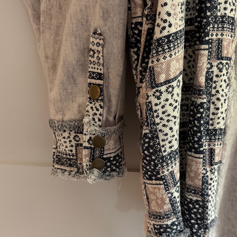 Oli & Hali LARGE Patchwork Blush Jean Jacket Pockets and Buttons - Picture 3 of 9